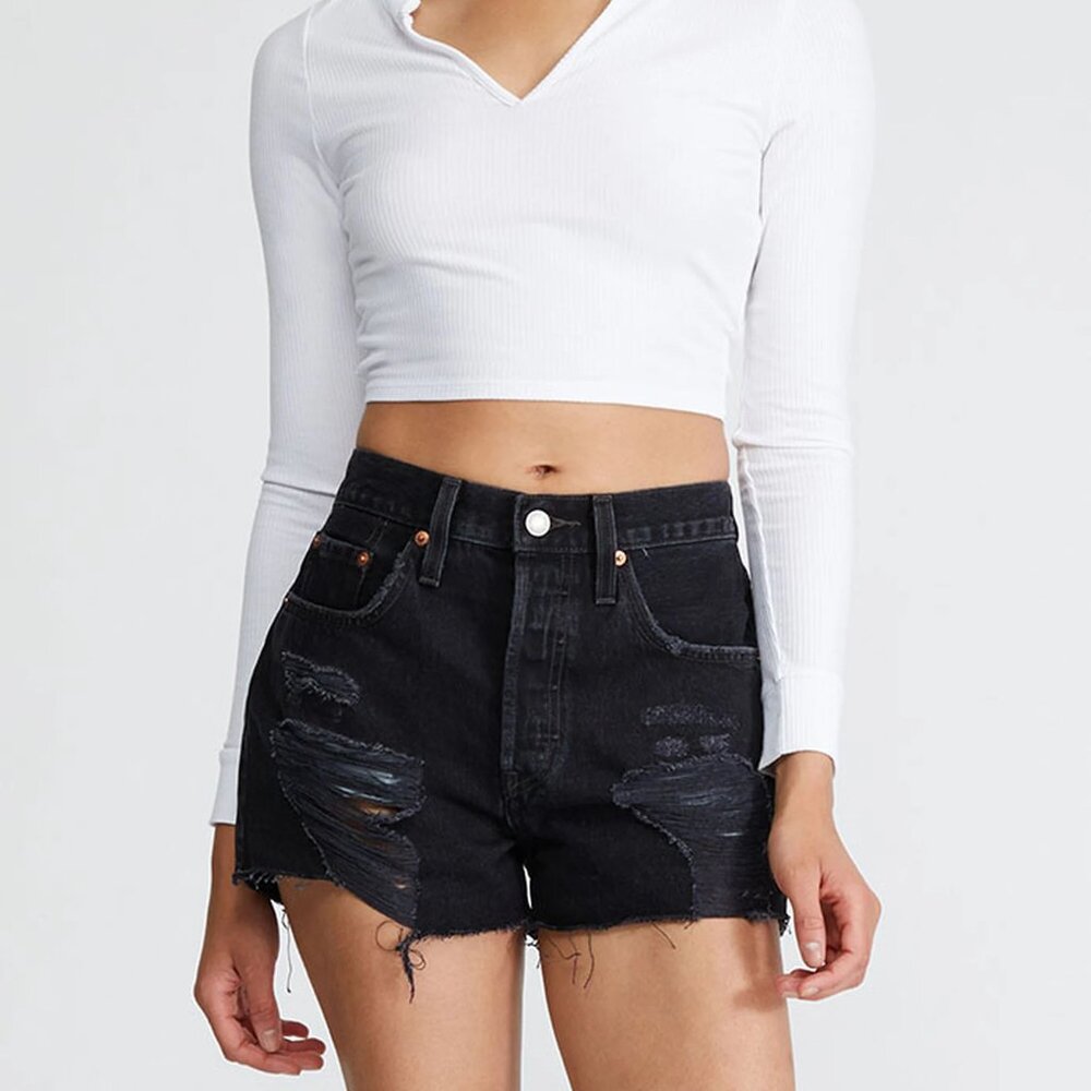 016 Levi's 501 Black Ripped Denim Shorts NWOT Size 29